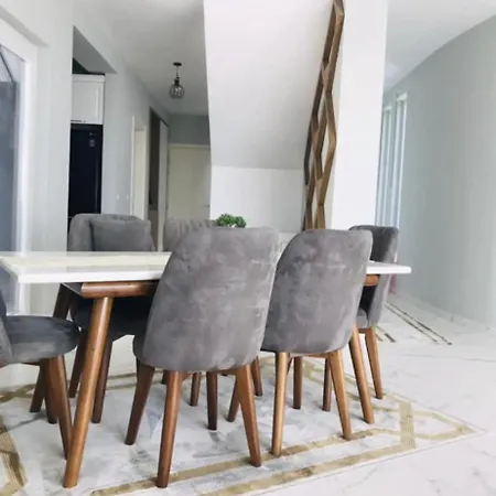 Cheerful 3 Bedroom With Free Parking Seeview *