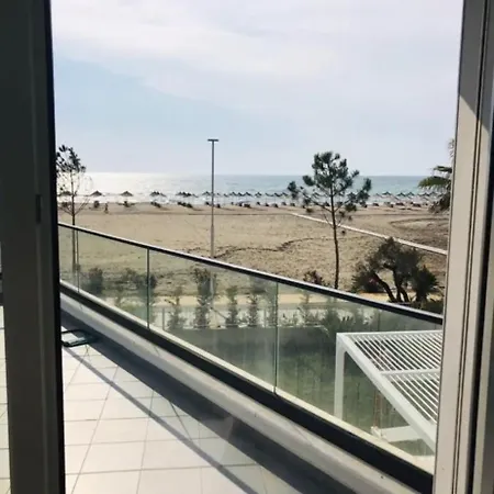 Villa Cheerful 3 Bedroom With Free Parking Seeview Hamallaj
