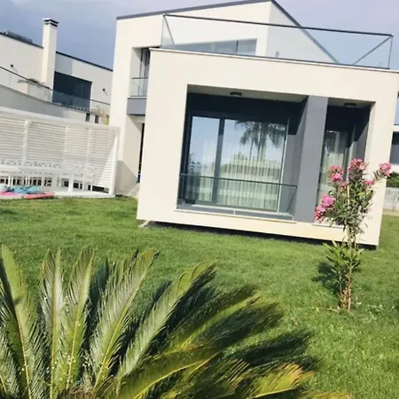 Cheerful 3 Bedroom With Free Parking Seeview Hamallaj