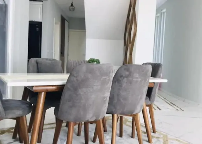 Cheerful 3 Bedroom With Free Parking Seeview *