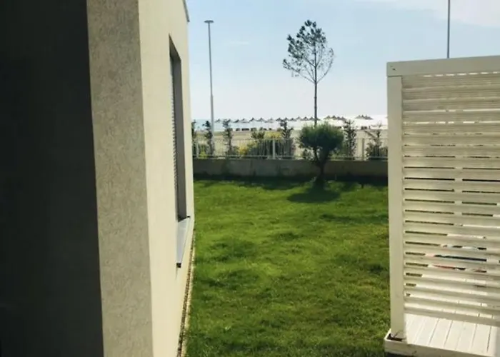 Cheerful 3 Bedroom With Free Parking Seeview