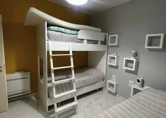 Cheerful 3 Bedroom With Free Parking Seeview Villa