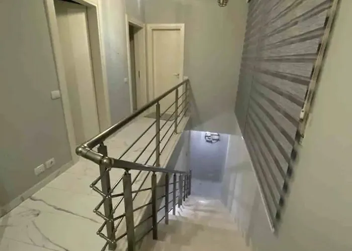 Cheerful 3 Bedroom With Free Parking Seeview Hamallaj